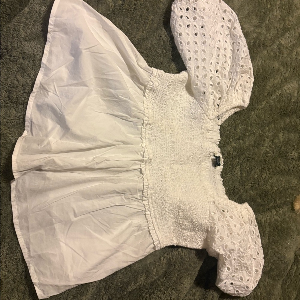 American Eagle Outfitters White Eyelet Blouse